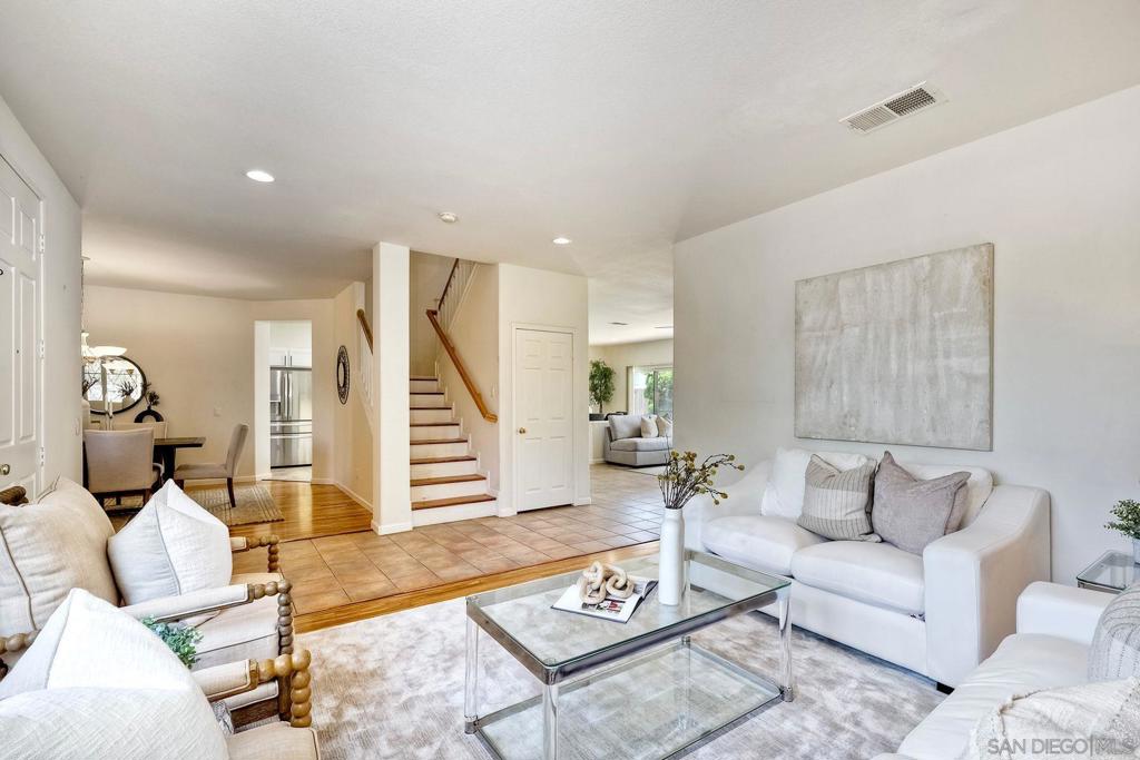 MLS #250036045SD img 5