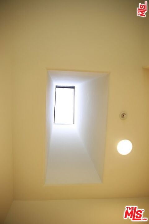 821 S Gramercy Place, Los Angeles CA: https://media.crmls.org/mediaz/70f5c184-b5c6-445d-9afc-eeb263e906c1.jpg