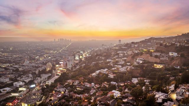 Detail Gallery Image 52 of 63 For 1536 Marmont Ave, Los Angeles,  CA 90069 - 2 Beds | 2 Baths