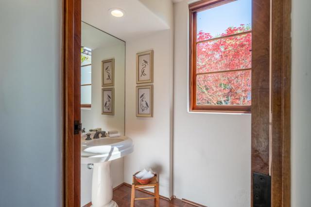 11725 Camino Escondido Road, Carmel Valley CA: https://media.crmls.org/mediaz/70f6ce15-cab6-4548-bdad-940ef97d95bb.jpg