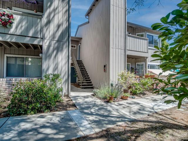 3460 Wine Cask Way, San Jose CA: https://media.crmls.org/mediaz/70f73555-d9a3-40f2-9814-8142182952da.jpg