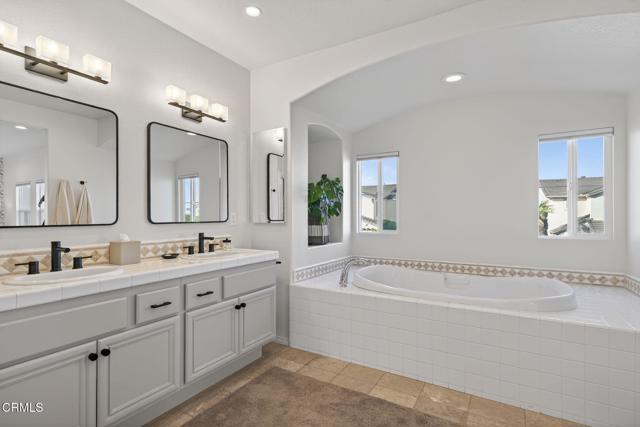 Detail Gallery Image 34 of 64 For 4320 Waterside Ln, Oxnard,  CA 93035 - 3 Beds | 2/1 Baths