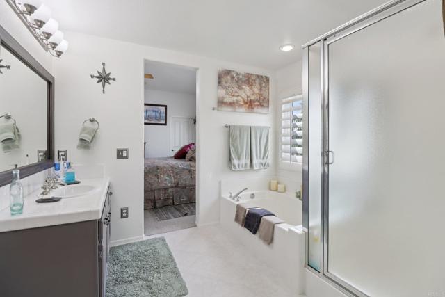 542 Lee Circle, Chula Vista CA: https://media.crmls.org/mediaz/70f7ffae-df24-4c8d-ac68-4f85670c6218.jpg