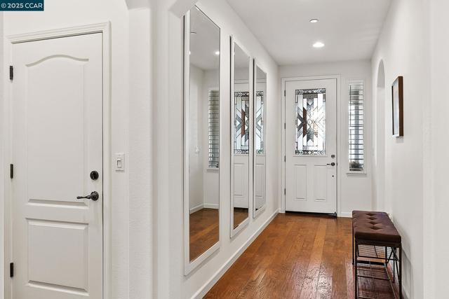 38 Outrigger Way, Discovery Bay CA: https://media.crmls.org/mediaz/70f8a4a9-6922-465a-843a-2f61ae7ab0f0.jpg