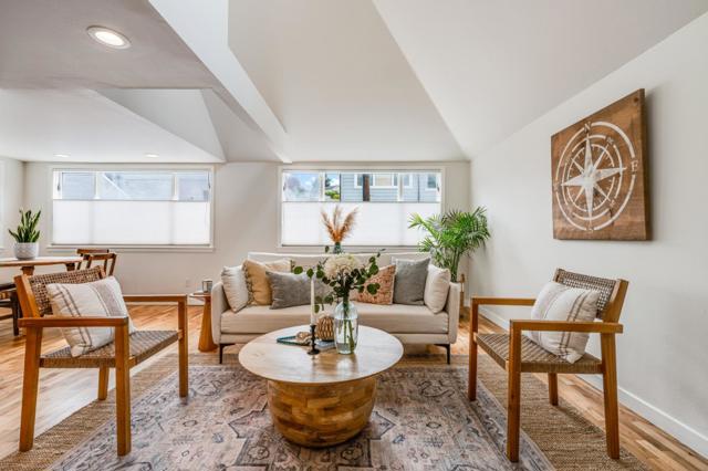 219 San Jose Avenue, Capitola CA: https://media.crmls.org/mediaz/70f91bbe-de55-419e-87dd-019492e7f625.jpg