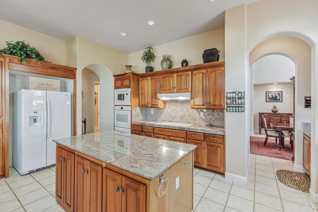 1152 Little River Drive, Hollister CA: https://media.crmls.org/mediaz/70f92bfb-0816-47a7-88d2-97e4d339a1fb.jpg