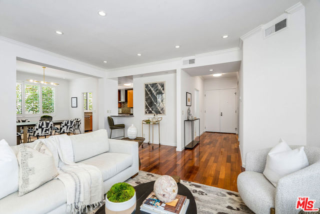 1830 Westholme Avenue, Los Angeles CA: https://media.crmls.org/mediaz/70fa542d-b692-4948-bd89-1388ff4d2baf.jpg