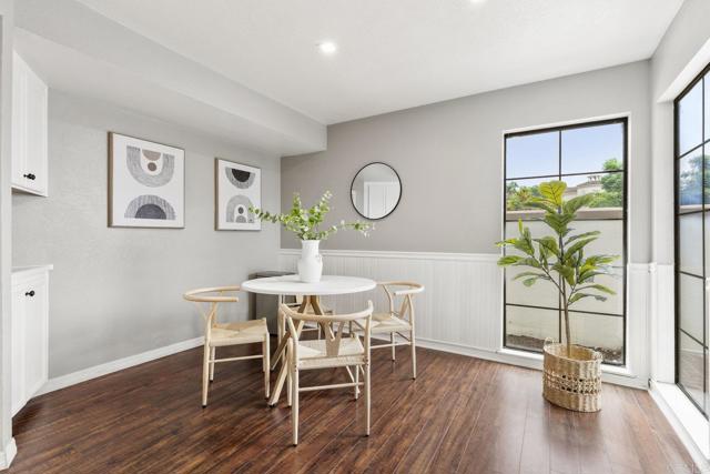 Detail Gallery Image 13 of 45 For 7012 Goldenrod Way, Carlsbad,  CA 92011 - 3 Beds | 2/1 Baths