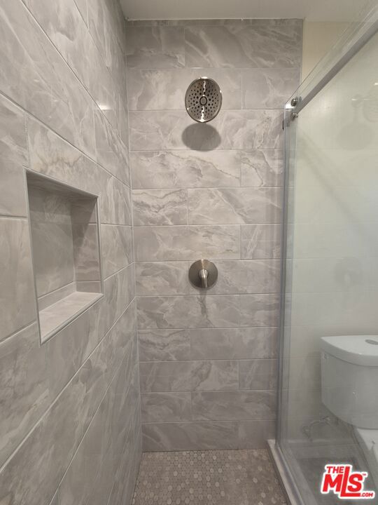6641 Chimineas Avenue, Reseda CA: https://media.crmls.org/mediaz/70fc19cf-2f22-407e-95e9-e6bea44ce4ff.jpg