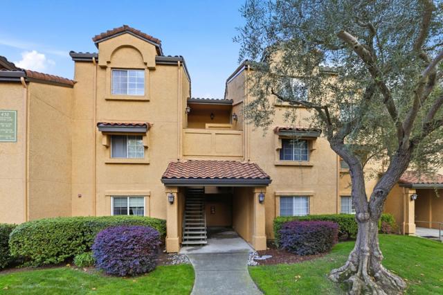 450 Bollinger Canyon Lane, San Ramon CA: https://media.crmls.org/mediaz/70fc944c-2de9-411b-bcdd-0817a3108a4d.jpg