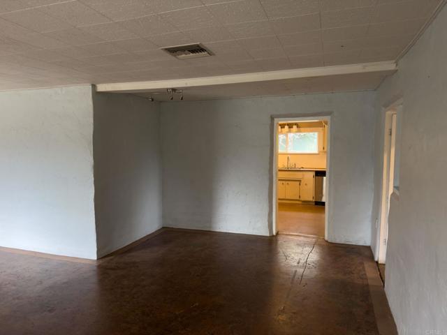 30825 Valley Center Drive, Valley Center CA: https://media.crmls.org/mediaz/70fcae97-bb5c-4e9a-909c-09d94eadf74b.jpg