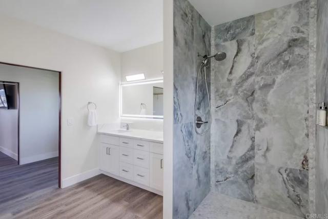 Detail Gallery Image 24 of 31 For 3749 Kingsley St, San Diego,  CA 92106 - 4 Beds | 4 Baths