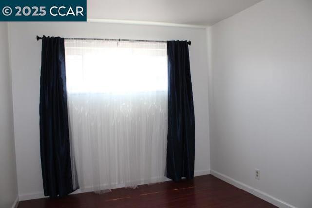 4208 Nevin Ave, Richmond CA: https://media.crmls.org/mediaz/70fd00aa-8ff8-49c4-bd70-200096e10530.jpg
