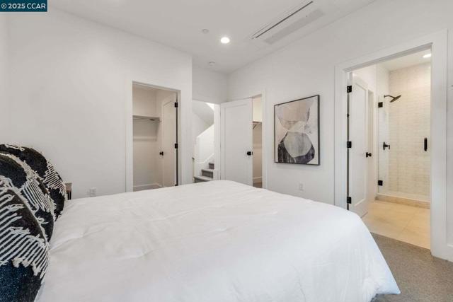 922 Brown Avenue, Lafayette CA: https://media.crmls.org/mediaz/70fd7469-68c5-40fd-8d72-35e87f8ec6d6.jpg