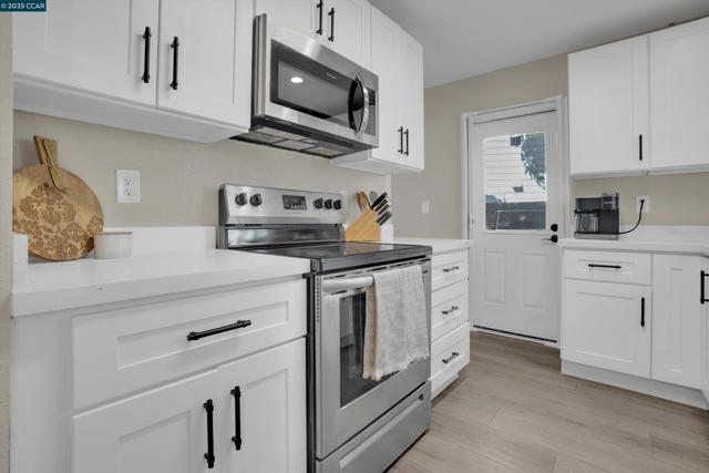 235 Pebblecreek Ct, Martinez CA: https://media.crmls.org/mediaz/70fdf63d-945e-4cb5-a986-99ea964cc9c4.jpg