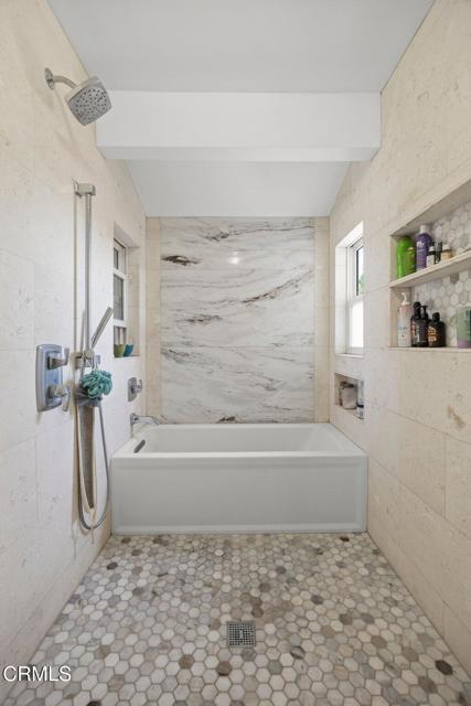 2325 Parkway Drive, Camarillo CA: https://media.crmls.org/mediaz/70feb8a5-1705-4d60-9695-33c026416952.jpg