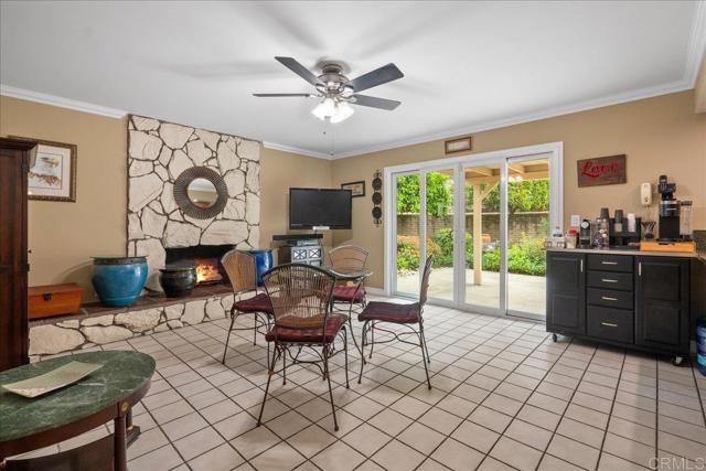Detail Gallery Image 8 of 23 For 1943 Belmore Ct, El Cajon,  CA 92020 - 5 Beds | 2/1 Baths
