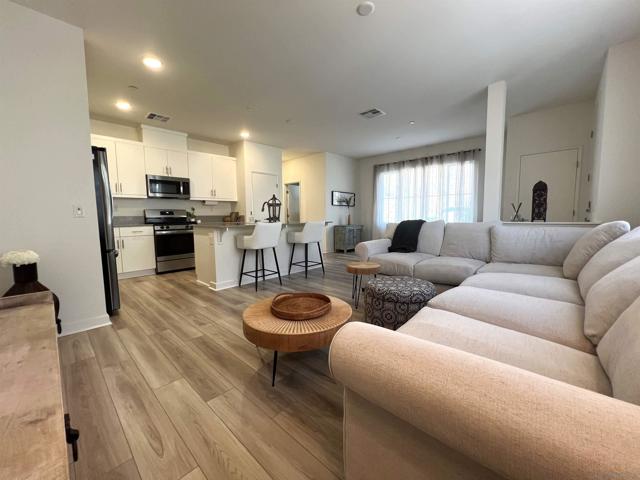 Image 10 of 38 For 35140 Grove Trl