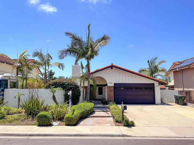 324 Avenida De Las Rosas, Encinitas CA: https://media.crmls.org/mediaz/7100153e-acc4-4579-ac92-72858722443a.jpg