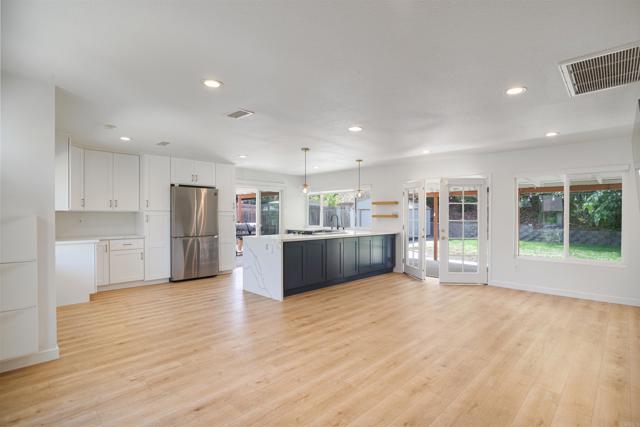 1337 Calle Colnett, San Marcos CA: https://media.crmls.org/mediaz/71010a8c-312c-4537-9606-498845ce7e51.jpg