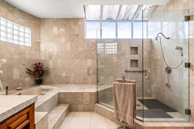 75063 Spyglass Drive, Indian Wells CA: https://media.crmls.org/mediaz/7101651e-40de-4597-855f-86354647485b.jpg