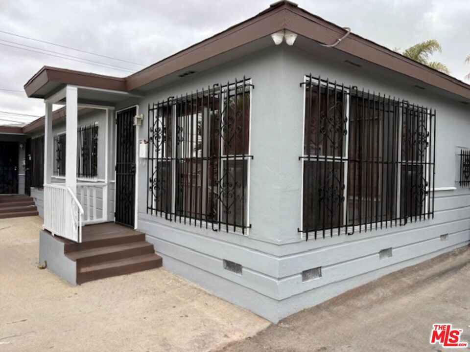 7101Dcc1 Bfb6 4A81 Bc31 E28F3Eba98E3 3113 W 109Th Street, Inglewood, Ca 90303 &Lt;Span Style='BackgroundColor:transparent;Padding:0Px;'&Gt; &Lt;Small&Gt; &Lt;I&Gt; &Lt;/I&Gt; &Lt;/Small&Gt;&Lt;/Span&Gt;