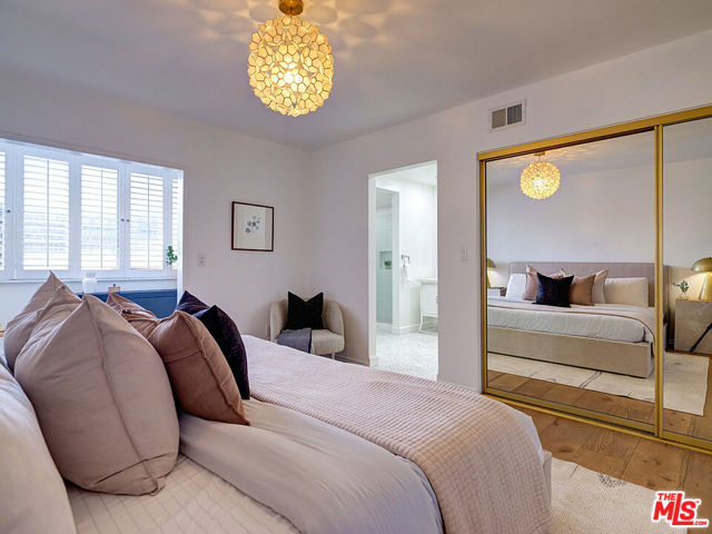 4776 La Villa Marina, Marina del Rey CA: https://media.crmls.org/mediaz/71025791-ba4b-4d6d-8285-71fd73e4b857.jpg