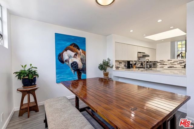 2336 28th Street, Santa Monica CA: https://media.crmls.org/mediaz/7102da1c-9d24-4845-8db6-abc6bbb1ff0f.jpg