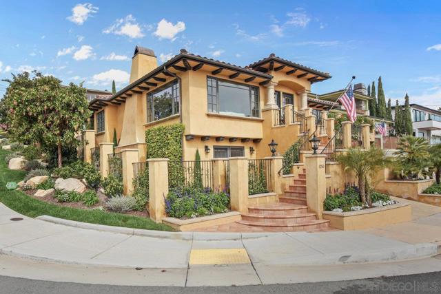 1250 Willow St, San Diego CA: https://media.crmls.org/mediaz/710355ce-a44b-4cb9-bc12-03d38dc88263.jpg