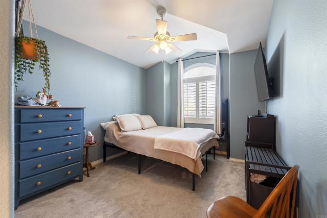 Detail Gallery Image 36 of 46 For 633 Cantara Ln, Vista,  CA 92081 - 3 Beds | 2/1 Baths