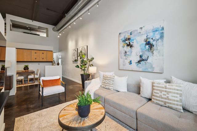 777 6Th Ave, San Diego CA: https://media.crmls.org/mediaz/71050373-1f42-4ed9-a909-09a8456af41d.jpg