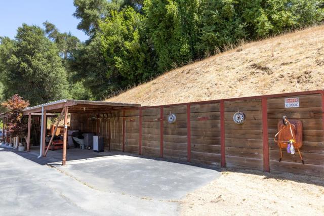 16400 Highway 9, Boulder Creek CA: https://media.crmls.org/mediaz/7105ce90-f96d-4f46-9a6c-b80da7cff54c.jpg