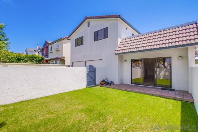 349 G Avenue, Coronado CA: https://media.crmls.org/mediaz/7106e71a-b230-4674-9a36-35a51c6ff369.jpg