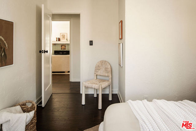264 Robinson Road, Pasadena CA: https://media.crmls.org/mediaz/7107e132-f712-4030-b0ce-e796b58f655a.jpg