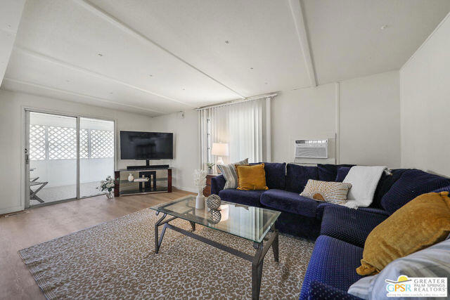 69421 Poolside Drive, Desert Hot Springs CA: https://media.crmls.org/mediaz/7108090d-6115-4c7e-8f92-ad895e8e7505.jpg
