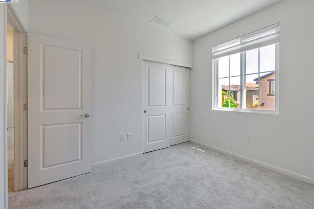 2044 Cottonwood St, Pittsburg CA: https://media.crmls.org/mediaz/710845d4-c74e-4c9b-8949-fd79d7d89338.jpg