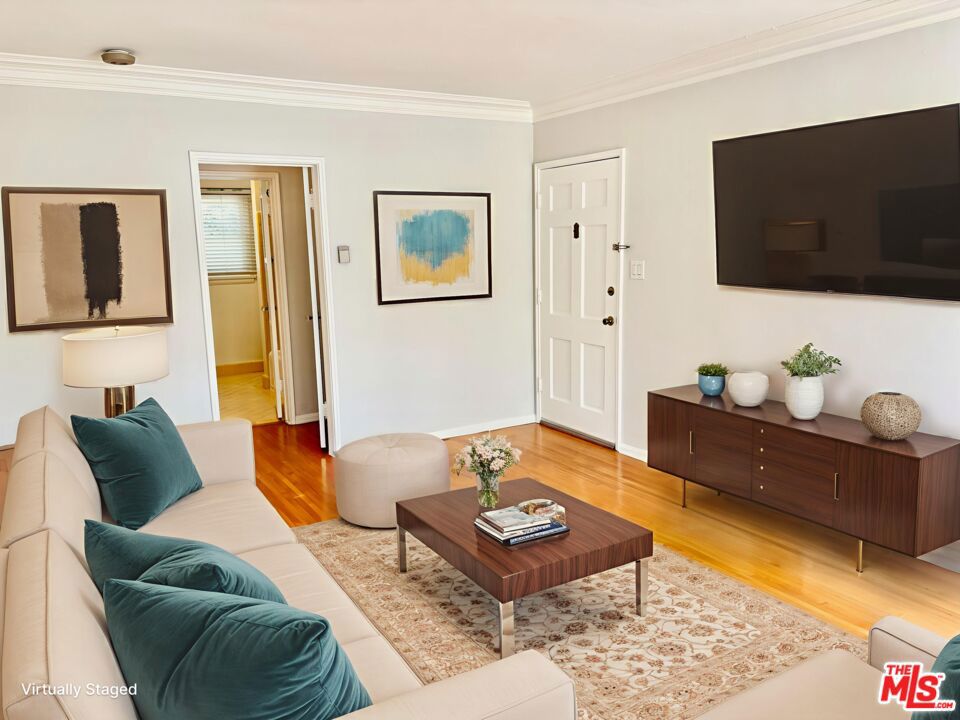 1269 N Crescent Heights Boulevard #1271 1/4