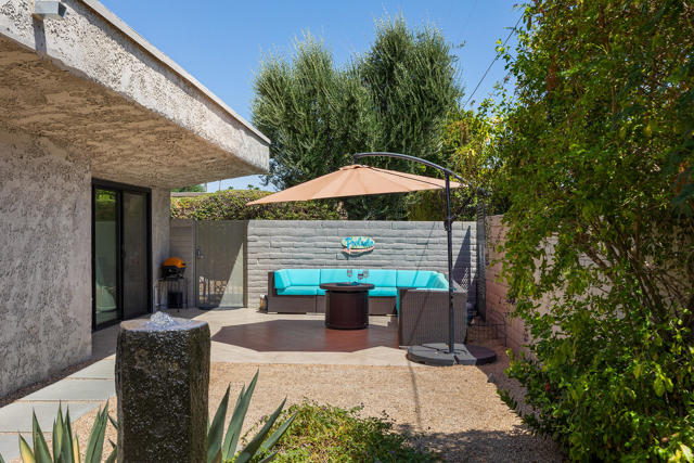 1111 E Ramon Road, Palm Springs CA: https://media.crmls.org/mediaz/710926b1-69e0-446a-a3fe-421e159ad026.jpg