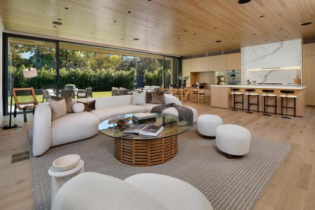 1480 Bryant Street, Palo Alto CA: https://media.crmls.org/mediaz/710a2fc7-45c0-466e-a9cb-6c2bac12f744.jpg