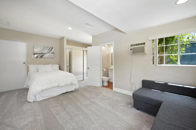 5905 Old Wheeler Road, La Verne CA: https://media.crmls.org/mediaz/710b42a7-d9cf-49c5-a31d-72d4a5ebe759.jpg