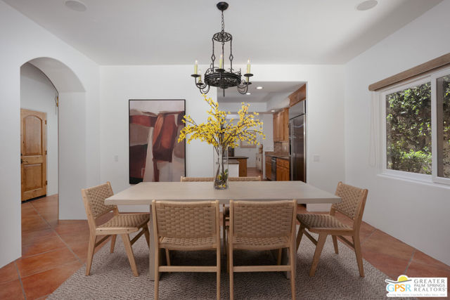 103 W Camino Encanto, Palm Springs, CA 92264