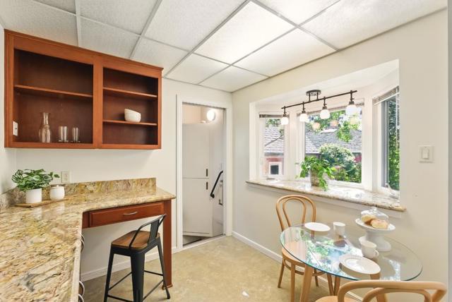 435 Edgewood Road, Redwood City CA: https://media.crmls.org/mediaz/710b6d1e-b397-4665-a929-a51dd0167085.jpg