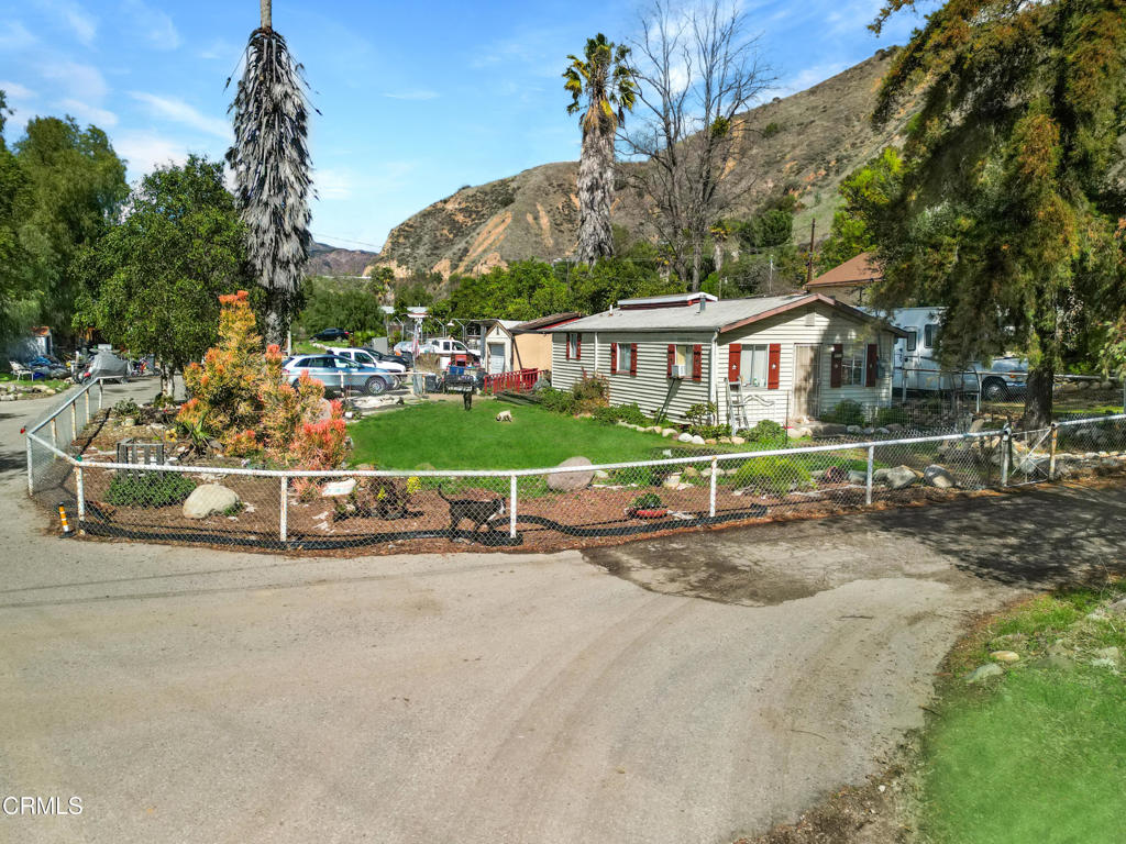 https://media.crmls.org/mediaz/710cf1c0-8372-440b-9d08-c1a3671734a2.jpg?preset=X-Large