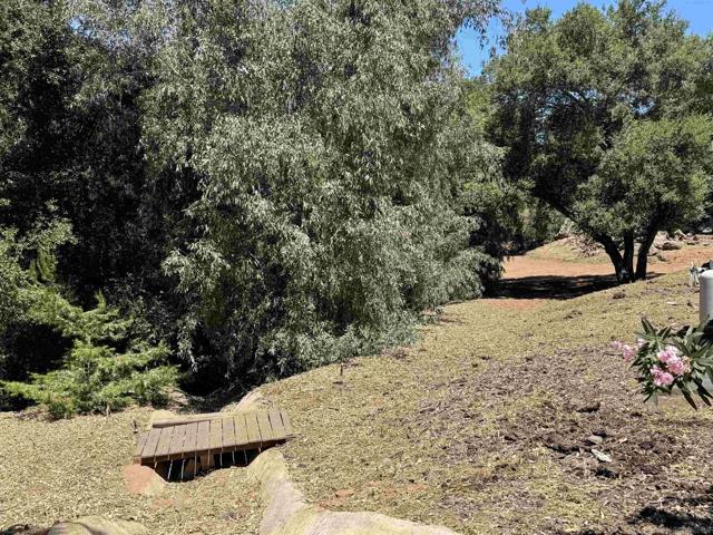 30408 Lennie Dr, Valley Center CA: https://media.crmls.org/mediaz/710d1b8b-f4bc-460e-82ec-138043439273.jpg