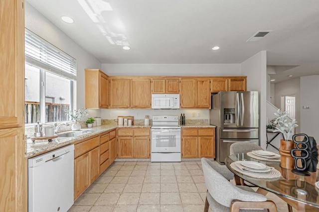 2213 Wigeon Court, San Leandro CA: https://media.crmls.org/mediaz/710d7d46-f2ee-4113-9073-510c66fd97eb.jpg