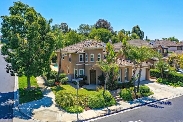 Detail Gallery Image 4 of 61 For 821 Shadow Ridge Pl, Chula Vista,  CA 91914 - 5 Beds | 4/1 Baths