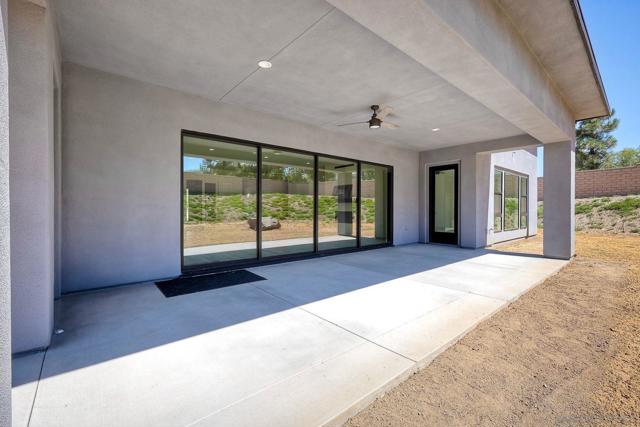 16350 Sage Trails Ct, Poway CA: https://media.crmls.org/mediaz/710ef65f-a211-463b-8805-a6501ef95e7f.jpg