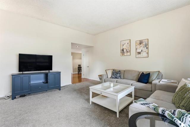 6615 Reservoir Court, San Diego CA: https://media.crmls.org/mediaz/710f3dae-d62f-4742-87d0-583921a88f00.jpg