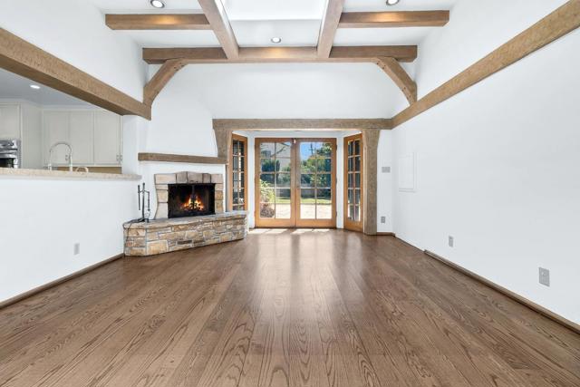 8 Los Laureles Avenue, Salinas CA: https://media.crmls.org/mediaz/710fbb7d-31e2-43c4-9bb9-9c4cb85fda89.jpg