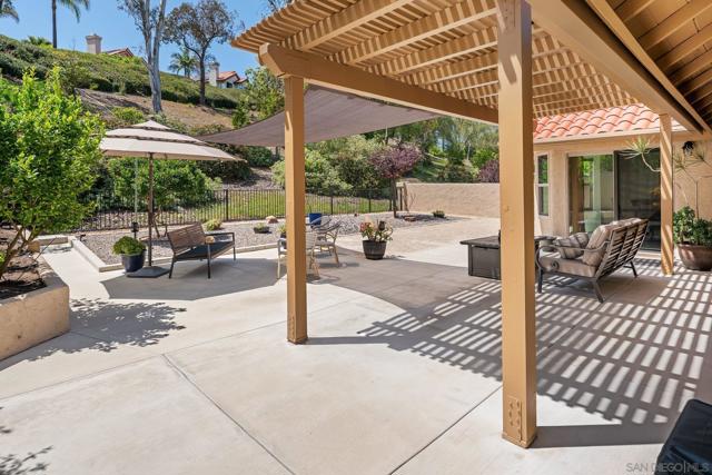 16504 Calle Pulido, San Diego CA: https://media.crmls.org/mediaz/710fc9cb-5447-4c4e-9b61-341c1d27cef4.jpg